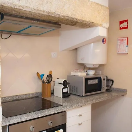 Appartement Bica Sequeiro 1 Bed Lisboa
